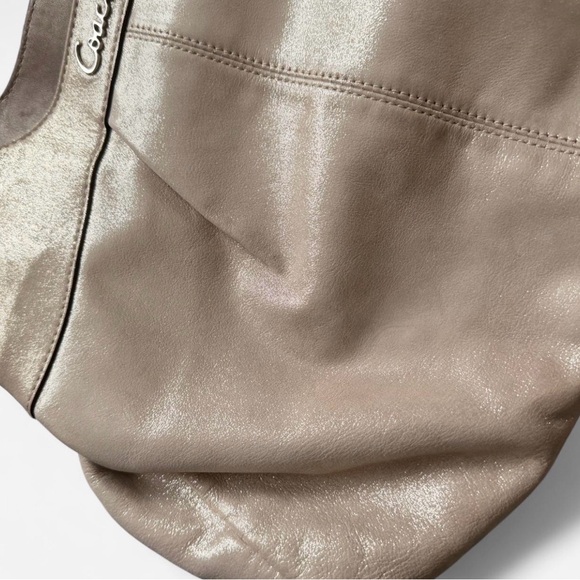 Coach Champagne shoulder bag - Picture 7 of 12